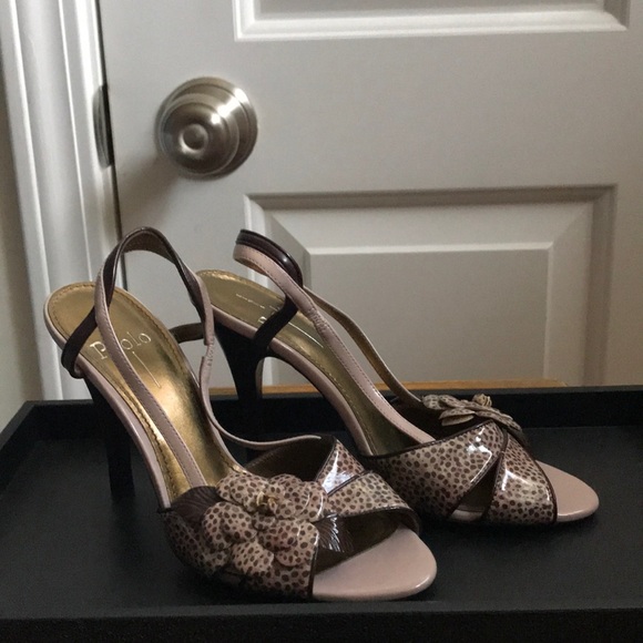 Linea Paola sling back floral sandals. - Picture 2 of 8